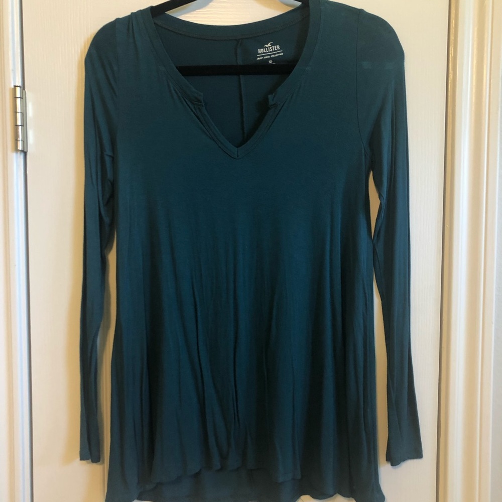 Hollister long sleeve shirt